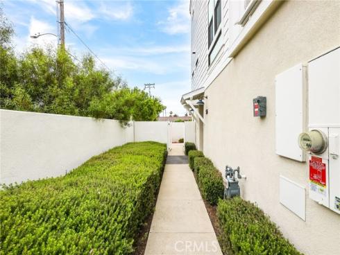 536 Caleigh Lane, Costa Mesa, CA