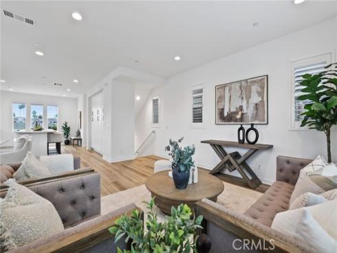 536 Caleigh Lane, Costa Mesa, CA