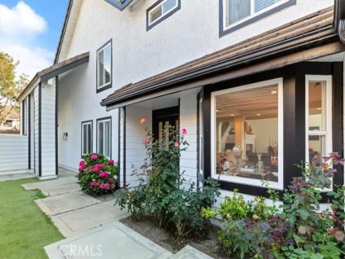 1174  Kingston   Street, Costa Mesa, CA