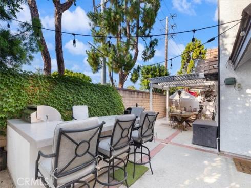 1174  Kingston   Street, Costa Mesa, CA