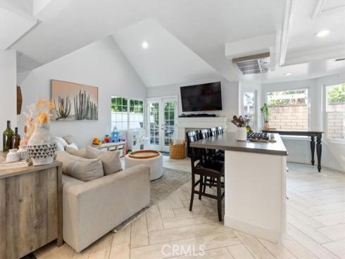 1174  Kingston   Street, Costa Mesa, CA