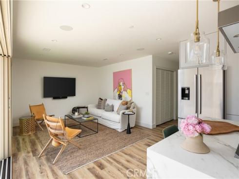 212 E 19th   Street, Costa Mesa, CA