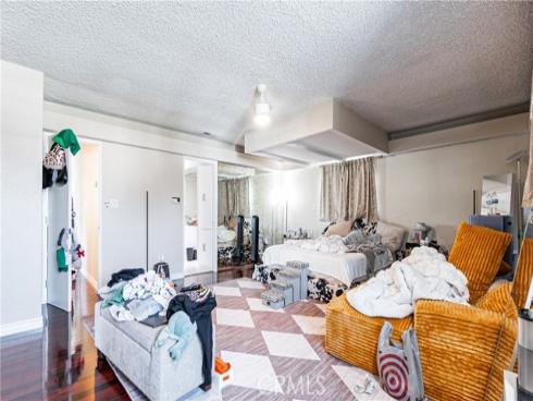 3375 Fuchsia , Costa Mesa, CA