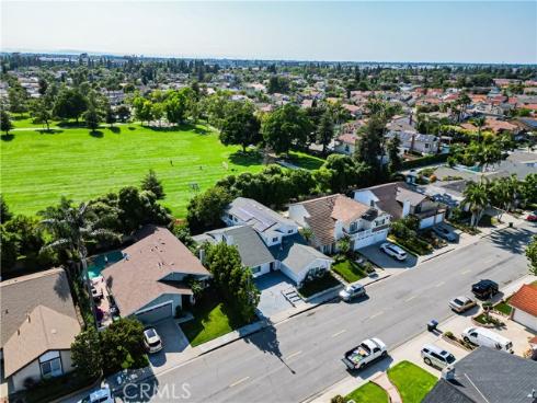 3375 Fuchsia , Costa Mesa, CA