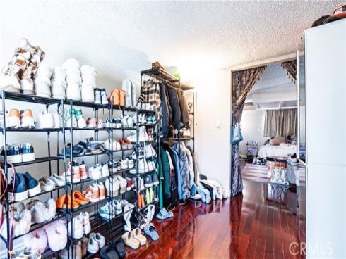 3375 Fuchsia , Costa Mesa, CA