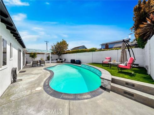 587  Traverse   Drive, Costa Mesa, CA