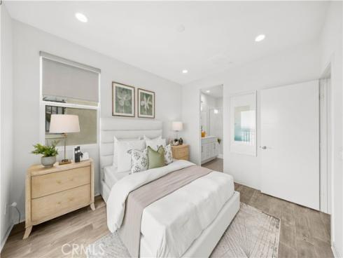 1607 Somerton Dr , Costa Mesa, CA