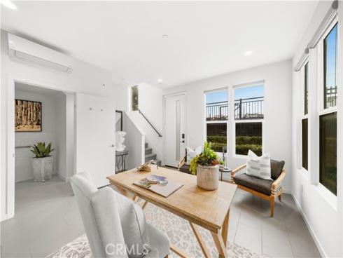 1607 Somerton Dr , Costa Mesa, CA