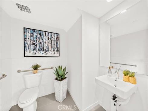 1607 Somerton Dr , Costa Mesa, CA