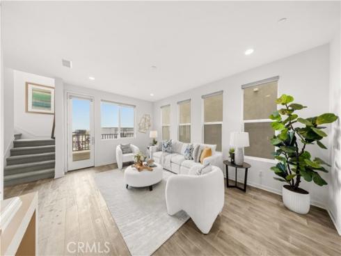 1607 Somerton Dr , Costa Mesa, CA