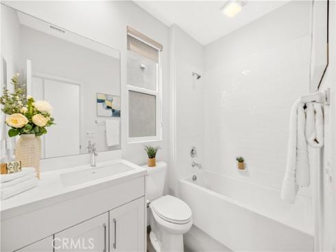 1607 Somerton Dr , Costa Mesa, CA