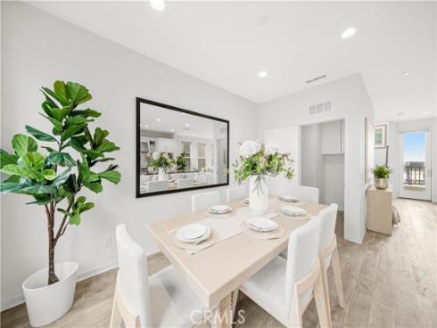 1607 Somerton Dr , Costa Mesa, CA