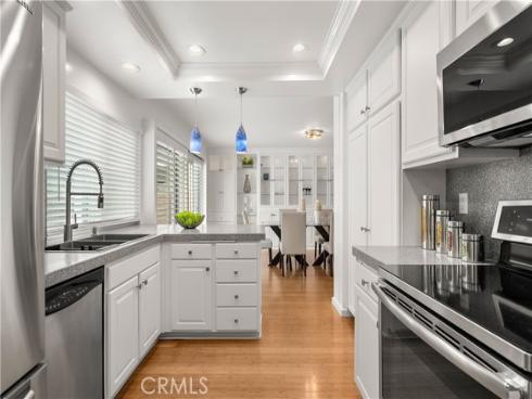 1872  Parkview   Circle, Costa Mesa, CA