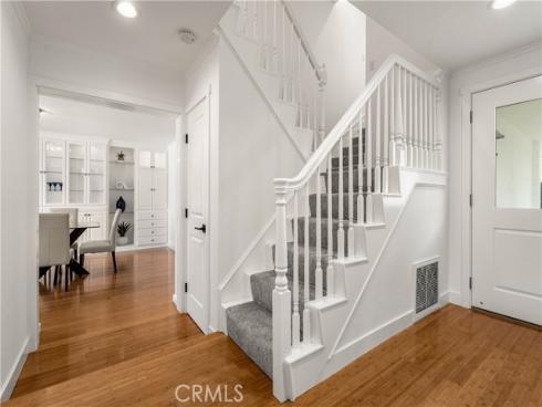 1872  Parkview   Circle, Costa Mesa, CA