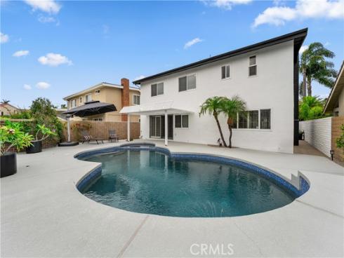 1872  Parkview   Circle, Costa Mesa, CA