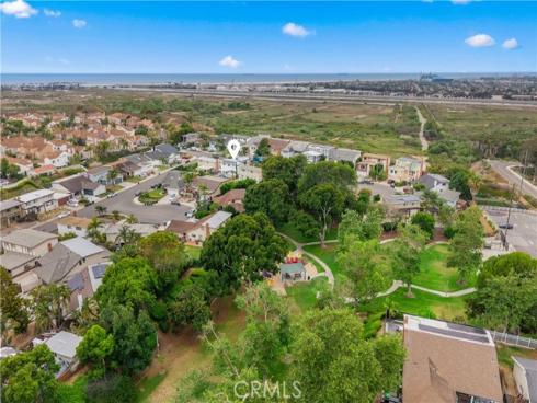 1872  Parkview   Circle, Costa Mesa, CA