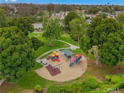 1872  Parkview   Circle, Costa Mesa, CA