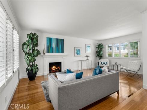 1872  Parkview   Circle, Costa Mesa, CA