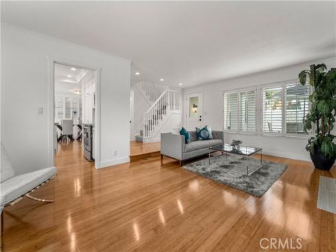 1872  Parkview   Circle, Costa Mesa, CA