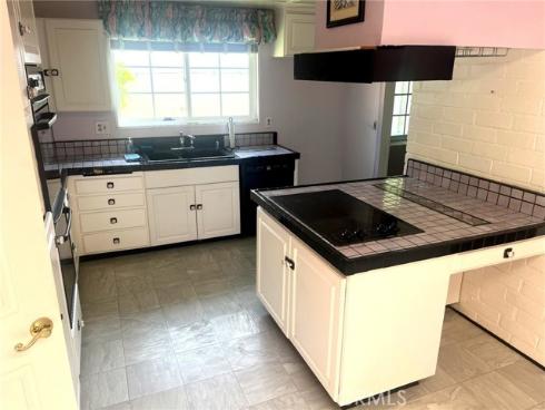 3050  Madison   Avenue, Costa Mesa, CA