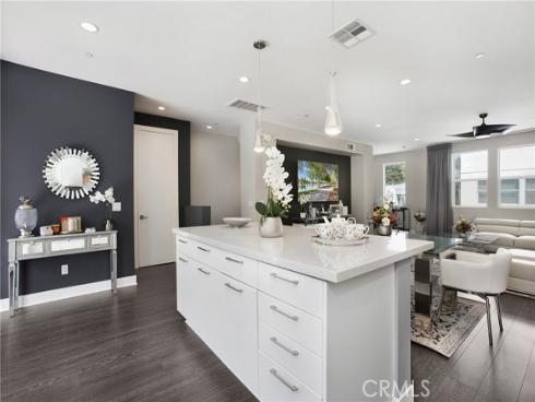 1269  Westreef  , Costa Mesa, CA