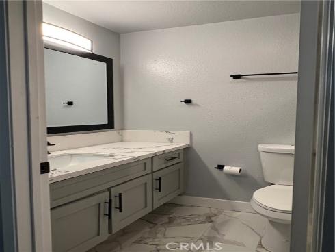 613 Lakeview 17 Lane, Costa Mesa, CA