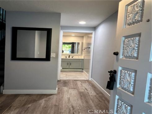 613 Lakeview 17 Lane, Costa Mesa, CA