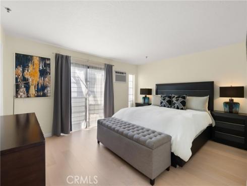 345  Avocado  201B  Street, Costa Mesa, CA