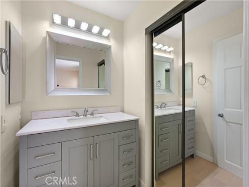 345  Avocado  201B  Street, Costa Mesa, CA