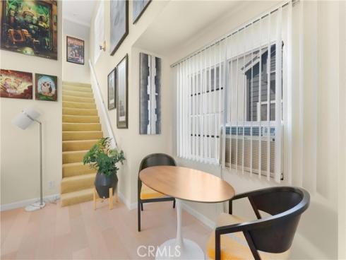 345  Avocado  201B  Street, Costa Mesa, CA