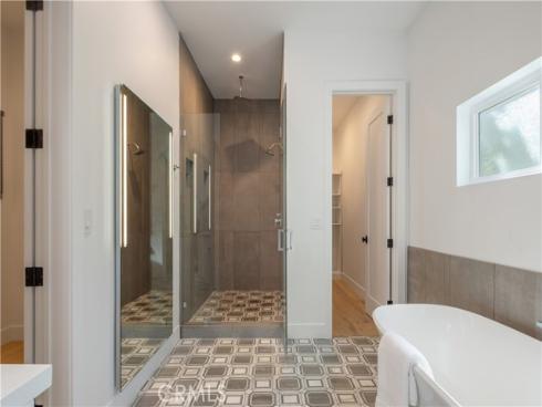 333 Mesa Drive, Costa Mesa, CA