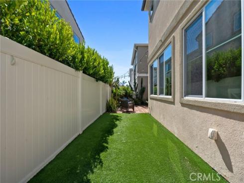 945  Brilliance   Lane, Costa Mesa, CA