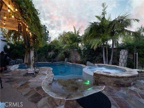 2547  Cornerstone   Lane, Costa Mesa, CA