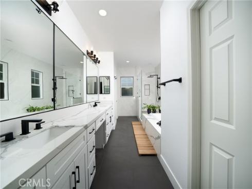 2547  Cornerstone   Lane, Costa Mesa, CA