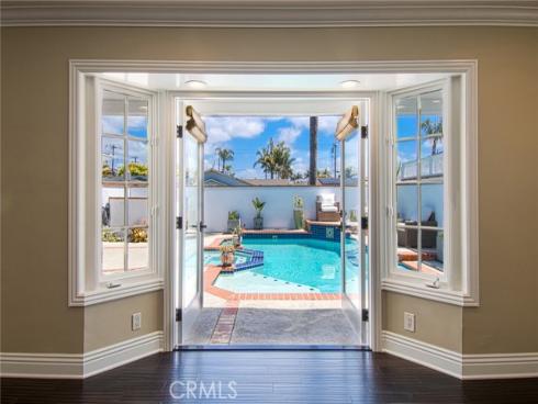 411 Lenwood Drive, Costa Mesa, CA