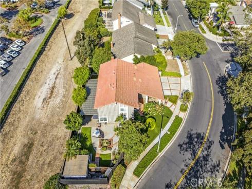 1773 Tanager Drive, Costa Mesa, CA