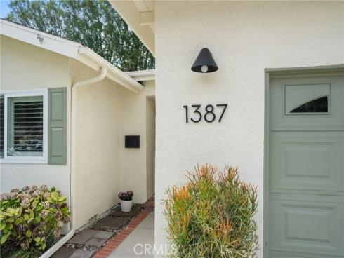 1387 Garlingford Street, Costa Mesa, CA
