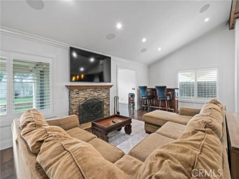 1387 Garlingford Street, Costa Mesa, CA