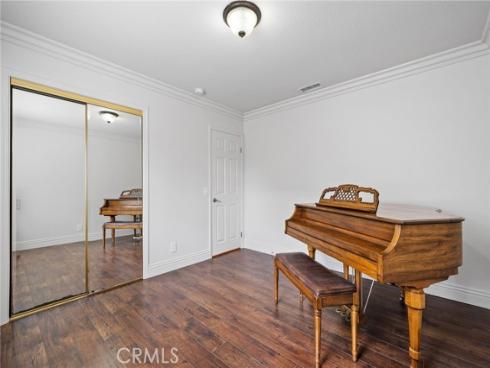 1387 Garlingford Street, Costa Mesa, CA