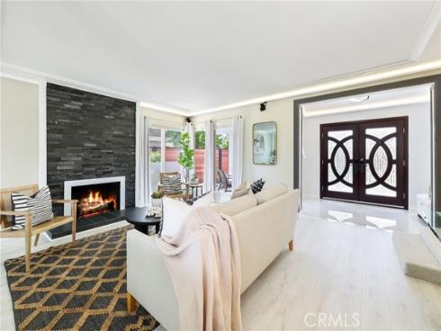 2798 Redwing , Costa Mesa, CA