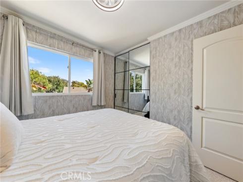 2798 Redwing , Costa Mesa, CA