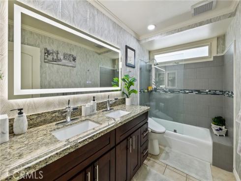 2798 Redwing , Costa Mesa, CA