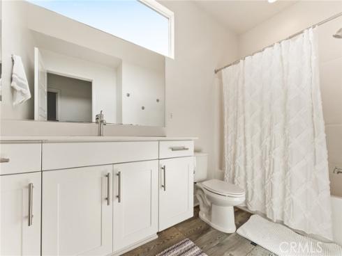 697 W 17th  , Costa Mesa, CA