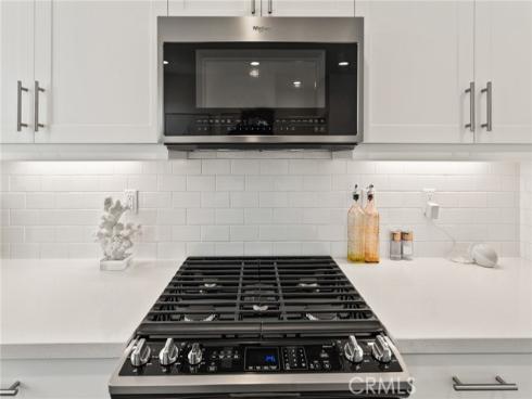 697 W 17th  , Costa Mesa, CA