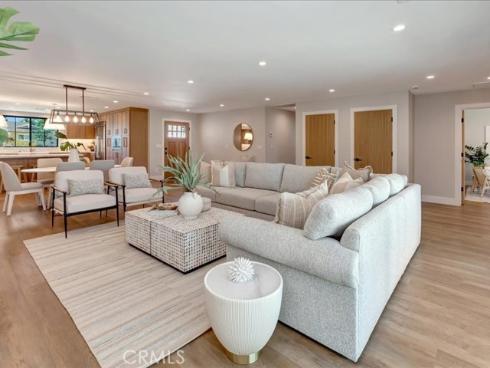 270  Albert   Place, Costa Mesa, CA