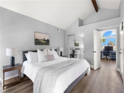 2649  Elden  E , Costa Mesa, CA