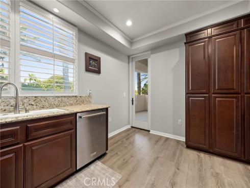 401  Bernard  211  Street, Costa Mesa, CA