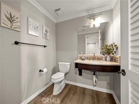 401  Bernard  211  Street, Costa Mesa, CA