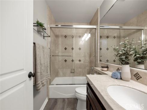 401  Bernard  211  Street, Costa Mesa, CA