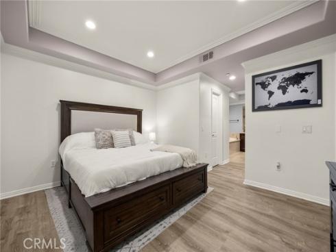 401  Bernard  211  Street, Costa Mesa, CA